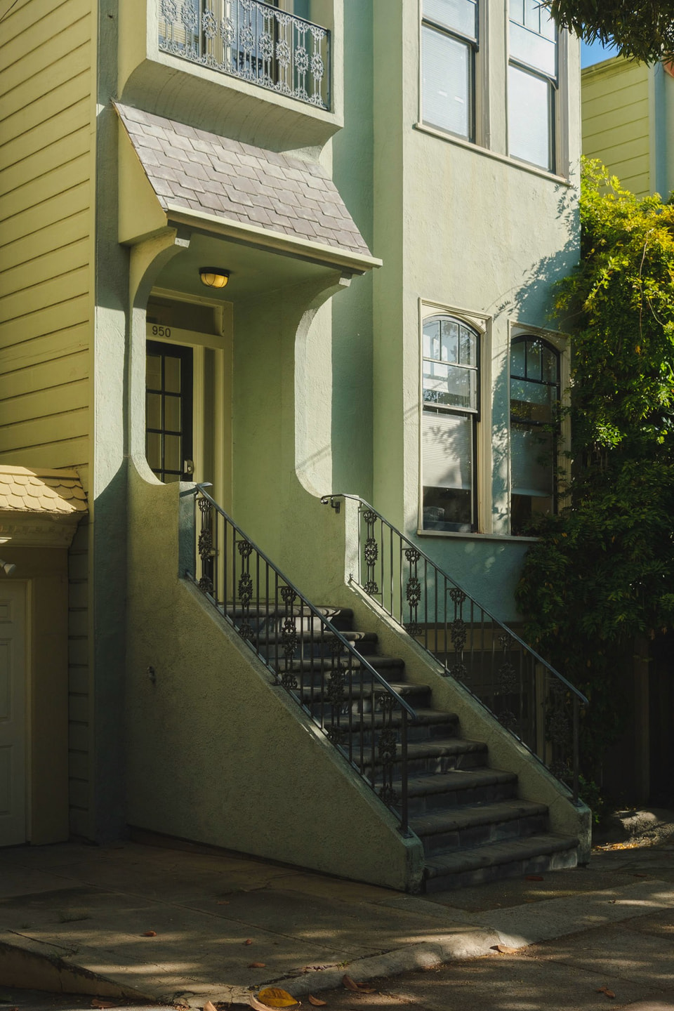 Facades, photograph 13